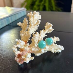 Vintage Estate 14k Solid Gold + Jade Screw Back Earrings